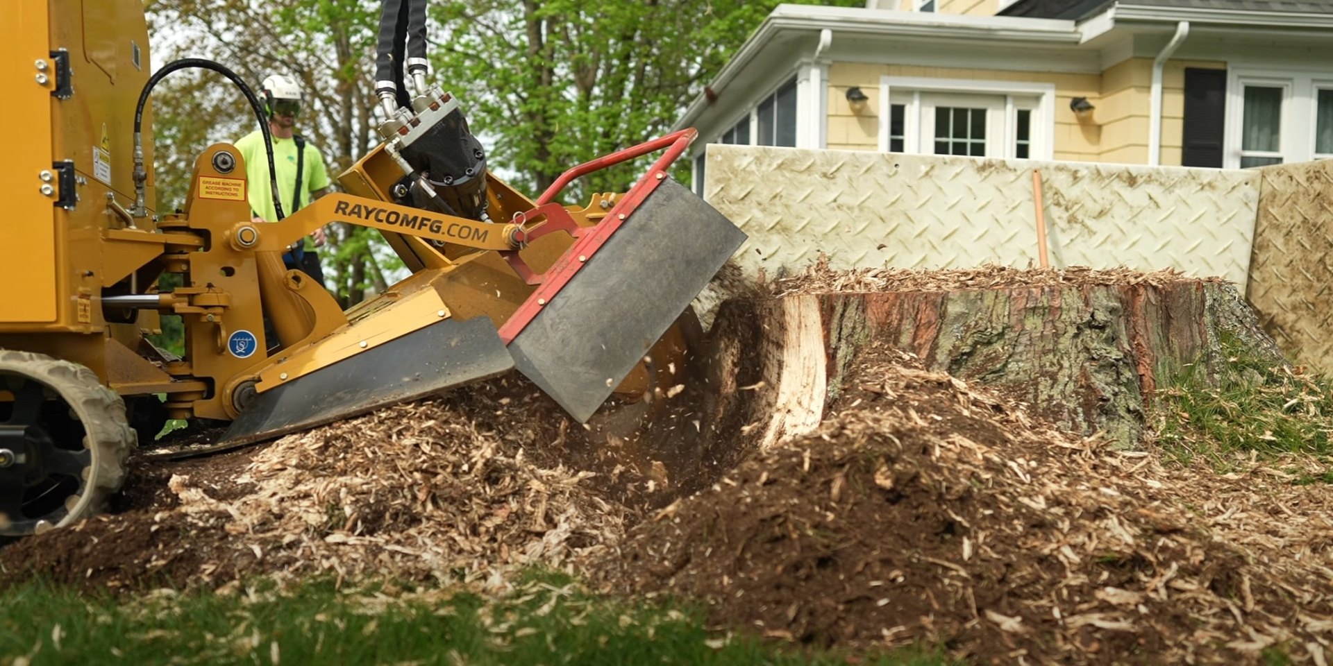 Stump Grinding Service - Complete Tree Care Solutions Tree stump grinding and removal service in Hoffman Estates, IL